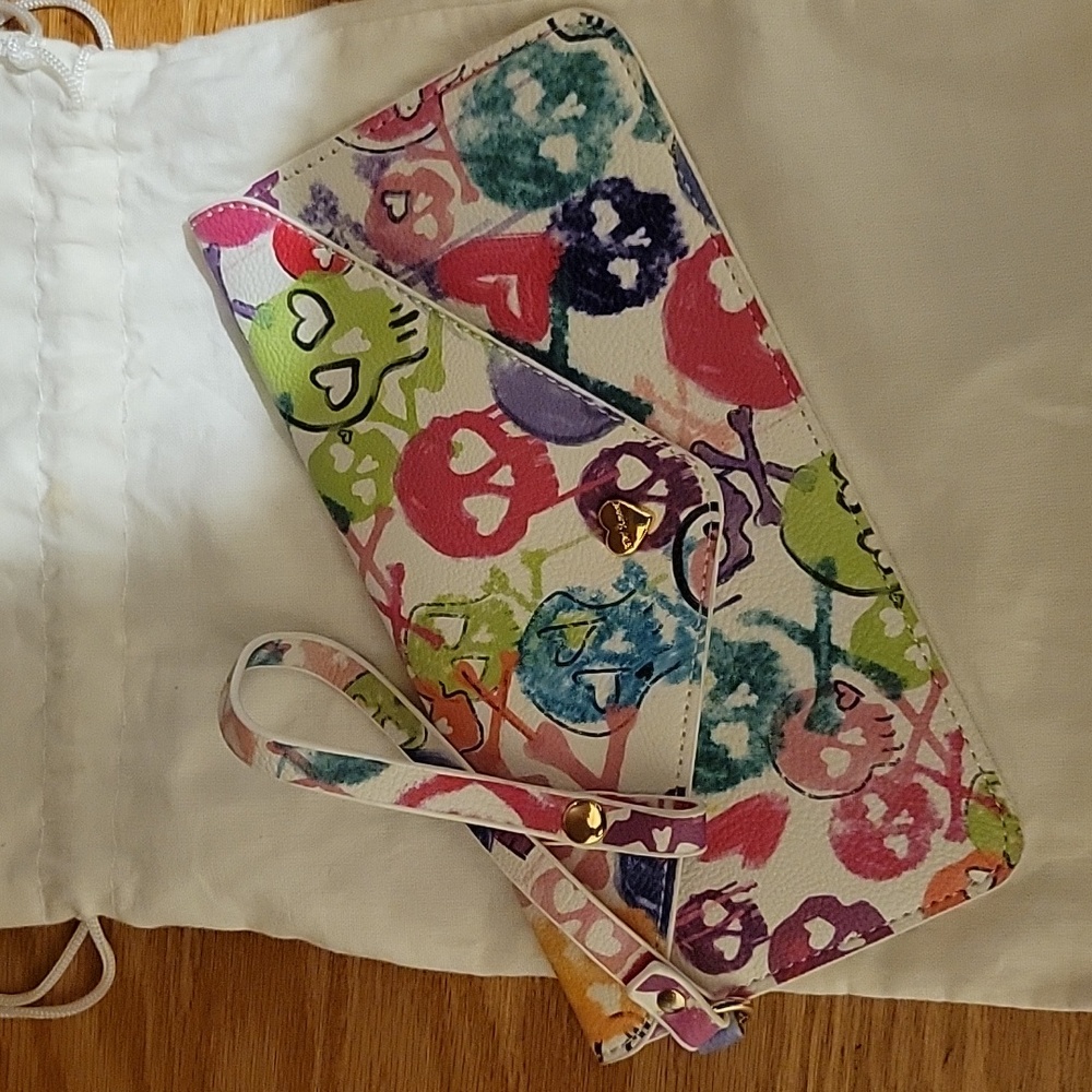 Wristlet